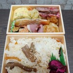 Chisou Abe - 二段弁当 1250円(税込)