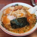 与作ラーメン - 野菜ラーメン・味噌