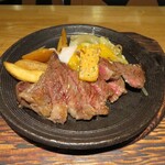窯焼和牛ステーキと京のおばんざい 市場小路 - 牛肩ロースのステーキ