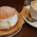 Firenze BAR ADOMANI - マリトッツォとカプチーノ