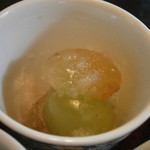 土家 - 24年10月　前菜　マスカット・巨峰おろし和え