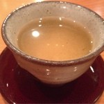 Takamura - ほうじ茶  いい塩梅の熱さでした。お茶の美味さがゆるゆるノドをとおります