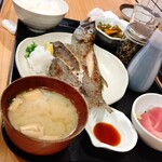 創業二百三十年食堂 - 黒むつの焼き魚定食 1480円+まぐろ小鉢 300円