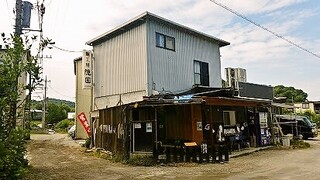 麺工房 隠國 - 町工場的風情な店舗外観