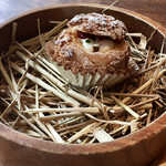 Fujiya 1935 - 山羊乳のミルクのシュークリーム　バラのジャム