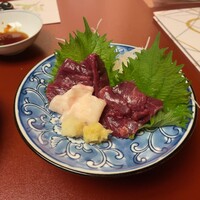 いけす無門 新宿 - 馬刺し