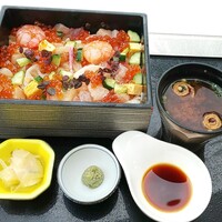 ハルヤマシタ 東京本店 - 特選上ちらし寿司