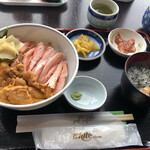 Kaisendon Teishoku Nagi - うにカニ丼