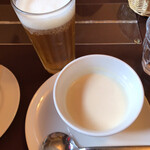 Mbisu Toro - カブのスープと生ビール