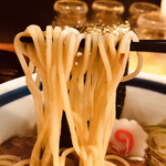 中華そば 志の田 - 麺アップ