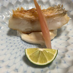 割烹 一楓 - 甘鯛のうろこ焼き、白子焼き