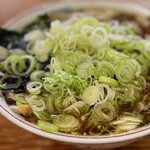青島食堂 - 青島チャーシュー麺大盛＋薬味ねぎ５０円