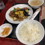 中国料理 峨嵋山 - 牛肉、なす、唐辛子炒め　税込800円