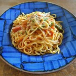 Kamakura Pasuta - ベーコンとアスパラのトマトソースパスタ(Cセット)　￥1,474