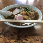 パリー食堂 - ラーメン、550円。