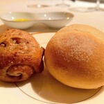 ラ・プロヴァンス - パン＆岩塩＆オリーブオイル②