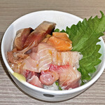 超純水採麺 天国屋 - 雲丹醤油が旨い「鮮魚丼」