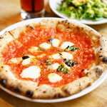 OINOS - Lunch Pizza マルゲリータ (￥1,210)
