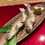 もちづき - 鮎の塩焼き、蓼の葉、フキ味噌、酢橘