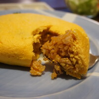 赤坂 津つ井 総本店 - オムライス断面