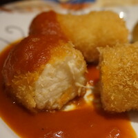 赤坂 津つ井 総本店 - カニクリームコロッケ断面