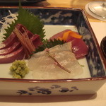 草食草堂 ろくだい - カンパチ、マグロ、カレイの刺身