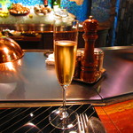 横浜うかい亭 - レジブルービオ