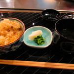 横浜うかい亭 - ガーリックライス