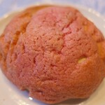 キタオカ - 料理写真:（2021/5月）苺メロンパン