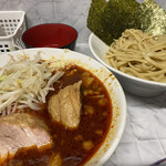麺屋 歩夢 - 辛い小つけ麺（1,000円）＋生たまご（50円）＋のり（100円）、ニンニクコール