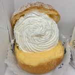 マサムラ - スイス風シュークリーム(¥260)