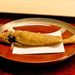 道人 - 子持ち鮎の柿の種揚げ