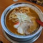 栄昇らーめん - あごだしらーめん（700円）