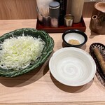 とんかつ新宿さぼてん - キャベツ