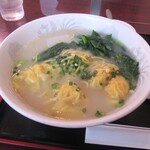 台湾料理 圓山 - 海老ワンタン麺