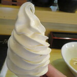 麺屋 ひろまる - ソフトクリーム　360円