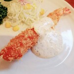 洋食屋 北の家族 - エビフライ