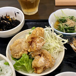 ささら - ひじき旨煮 鶏肉唐揚げ 水菜おひたし