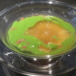 仁修樓 - フカヒレ姿煮　スナップエンドウすり流し