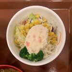 すき家 - 牛丼（並盛） ¥350 ＋ ポテトサラダセット ¥210 のポテトサラダ
