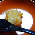 星月庵 - お茶うけの甘み・・柚子の甘露煮です。 

