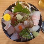 淳ちゃん寿司 - 伊勢の天然鮮魚丼