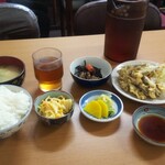 和田食堂 - 小いわし天ぷら定食 これに食後のコーヒーが付いて (税込)650円　(2021.06.13)