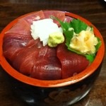 双葉寿司 - ボリュームのあるマグロ丼