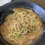 麺処 ごまや - 綺麗な盛り付けだけど、ちゃんとかき混ぜて！