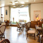 メゾン・ド・ジャンノエル - テーブル席