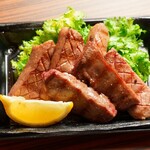 Thick-sliced top tongue grilled with salt