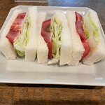 自家焙煎珈琲 森の響 - トマトサンドのハーフサイズ