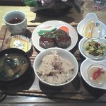 玄米はーもにぃ - ハンバーグランチ