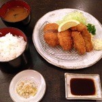ヒレカツ・カキ盛合わせ定食